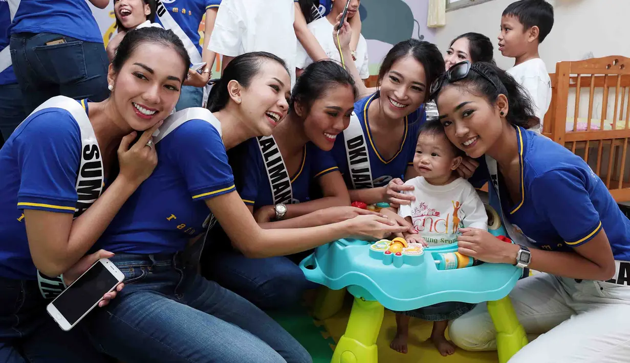 Acara ini guna mengingatkan peran Puteri Indonesia. Selain pintar dan cantik, tapi juga tetap peduli terhadap lingkungan dengan memiliki jiwa sosial.  (Deki Prayoga/Bintang.com)