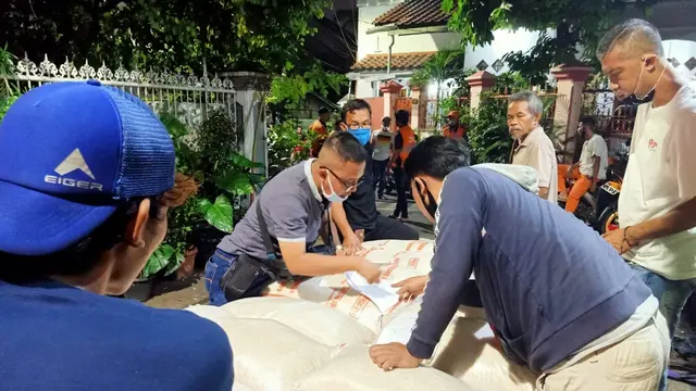 Beras bansos Perum Bulog