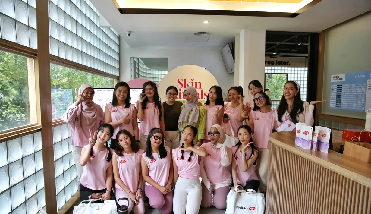 Fimelahood Fit & Fun kali ini didukung oleh Lifebuoy Skin Solution, Heavenly Blush, Buavita, Dove dan juga Closeup  sehingga acara pilates eksklusif ini bisa berjalan dengan lancar. [Foto: Fimela. dok]