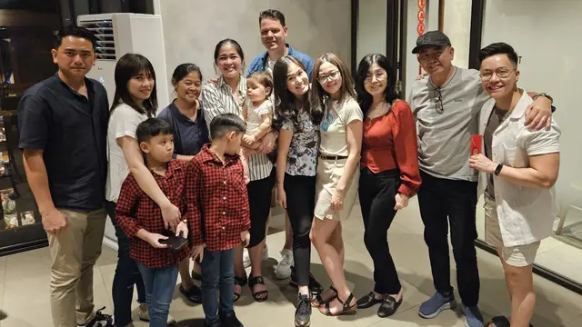 7 Potret Gracia Indri dan Gisela Cindy Pulang ke Indonesia, Kumpul Keluarga Besar