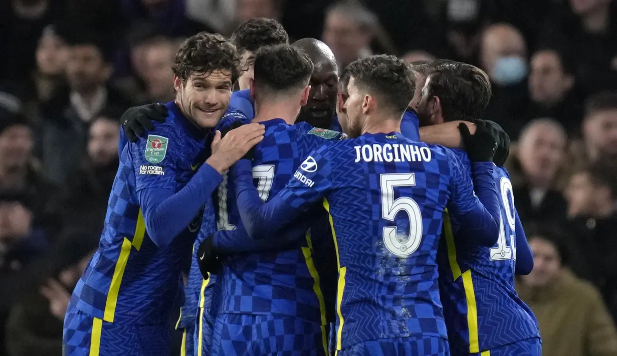 Skor 2-0 untuk keunggulan Chelsea bertahan hingga laga usai. Serangan dan peluang dari kedua kubu hanya berakhir menjadi ancaman di babak kedua. The Blues untuk sementara amankan tiket final Carabao Cup 2021/2022. (AP/Kirsty Wigglesworth)