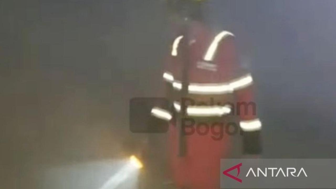 Basarnas Siaga Penuh Pantau Kebakaran Antam di Tambang Emas Pongkor Bogor