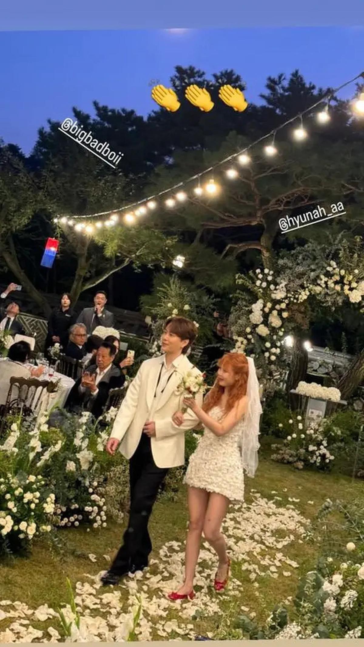6 Potret Pernikahan HyunA dan Yong Jun Hyung, Senyumnya Merekah Saat Bertukar Janji Setia