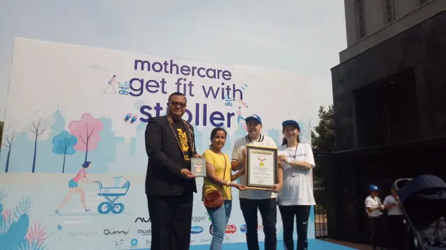 Mothercare mendapatkan rekor dari  MURI  melalui kegiatan Get Fit with Stoller