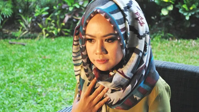Foto: copyright: Vemale.com | Talent: Gaby Elradha Poetry @gabyelradha