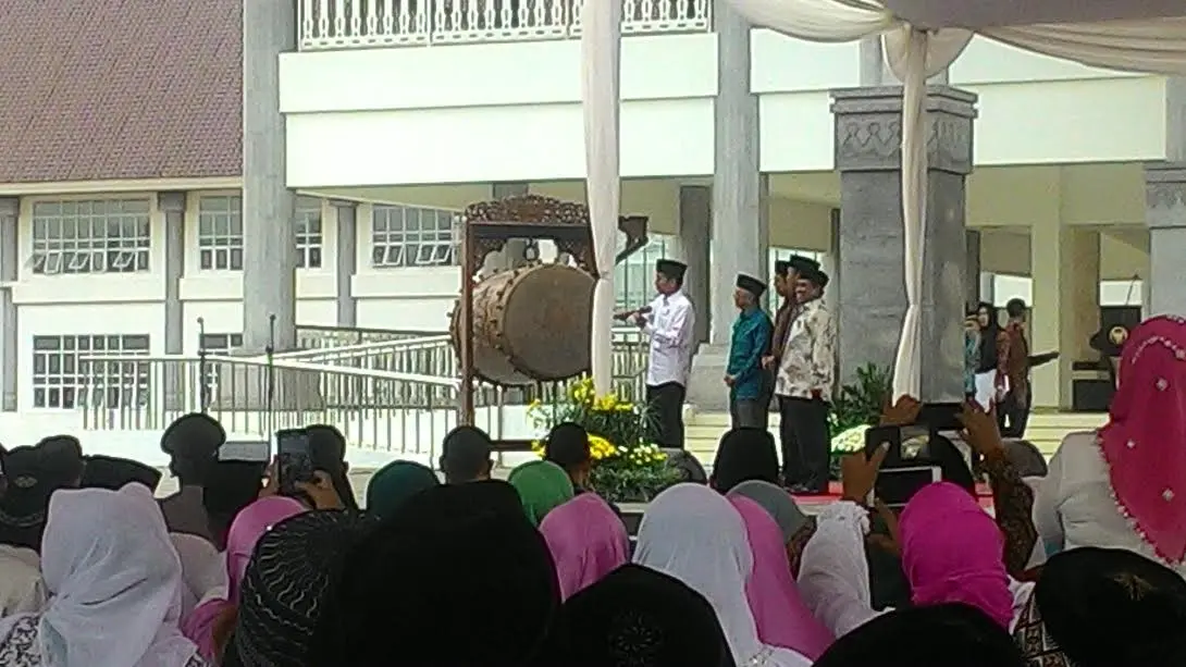 Presiden Jokowi meresmikan Masjid KH Hasyim Asy'ari (/ Ahmad Romadoni)