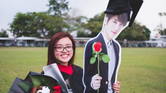 Hadiah dari Teman-teman