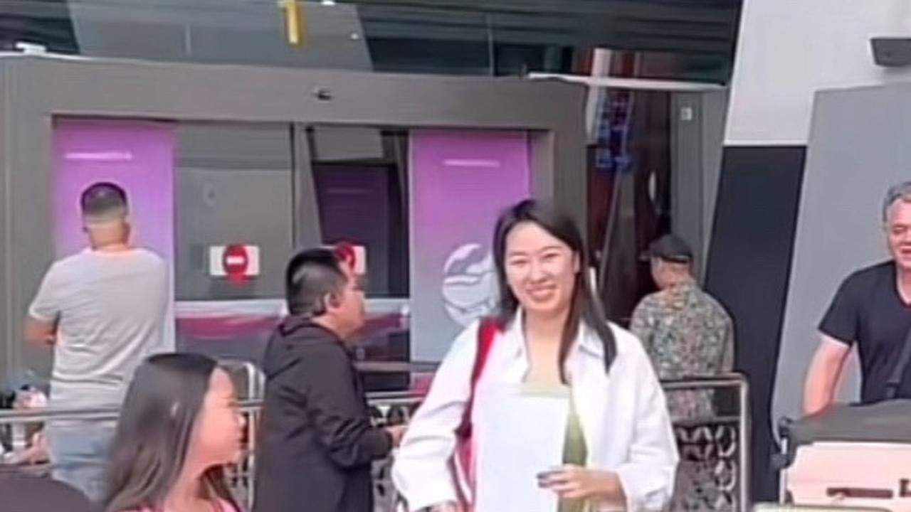 Viral Wanita Bagikan Momen Bahagia saat Mertua Bule Datang ke Indonesia, Diajak Liburan hingga Dituruti saat Ngidam