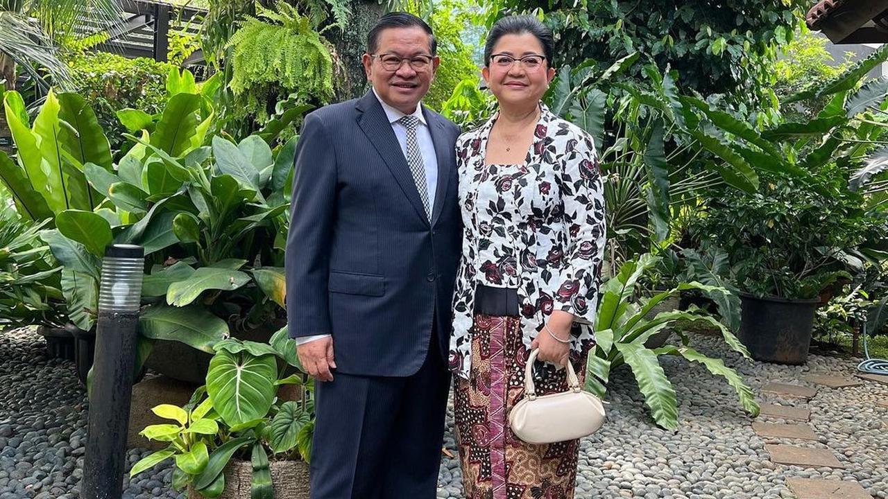 Resmi Maju Pilkada DKI 2024, Intip Momen Kebersamaan Seskab Pramono Anung dan Istri yang Curi Perhatian