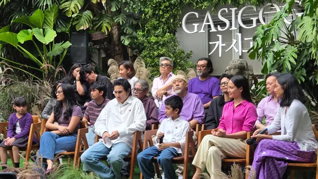 Para pemain dan sineas film Gasigogi. (Ratnaning Asih/ Liputan6.com)