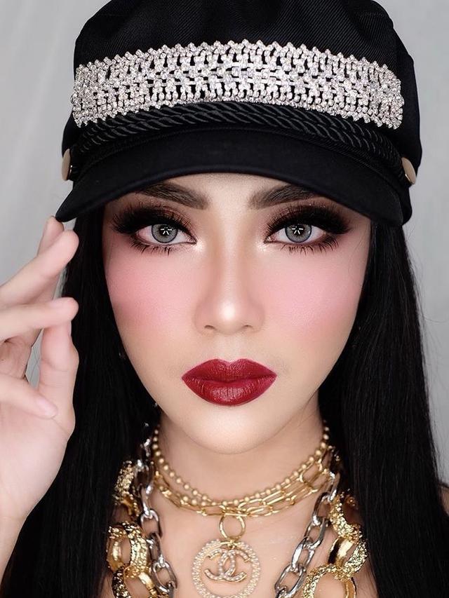 6 Potret Tyara Melati Sukma, Selebgram yang Disebut Mirip Syahrini