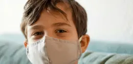 Pneumonia sering disebut sebagai radang paru-paru akibat infeksi. (Foto: Unsplash/Izzy Park)