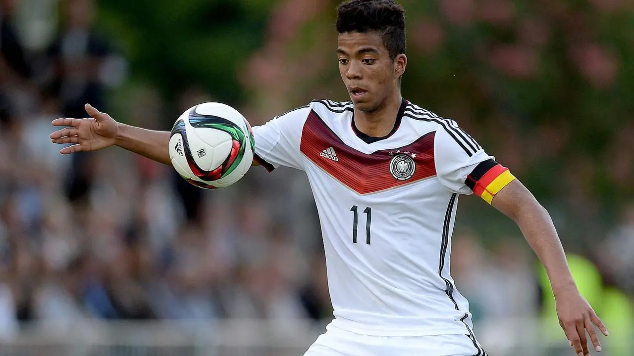  Benjamin Henrichs