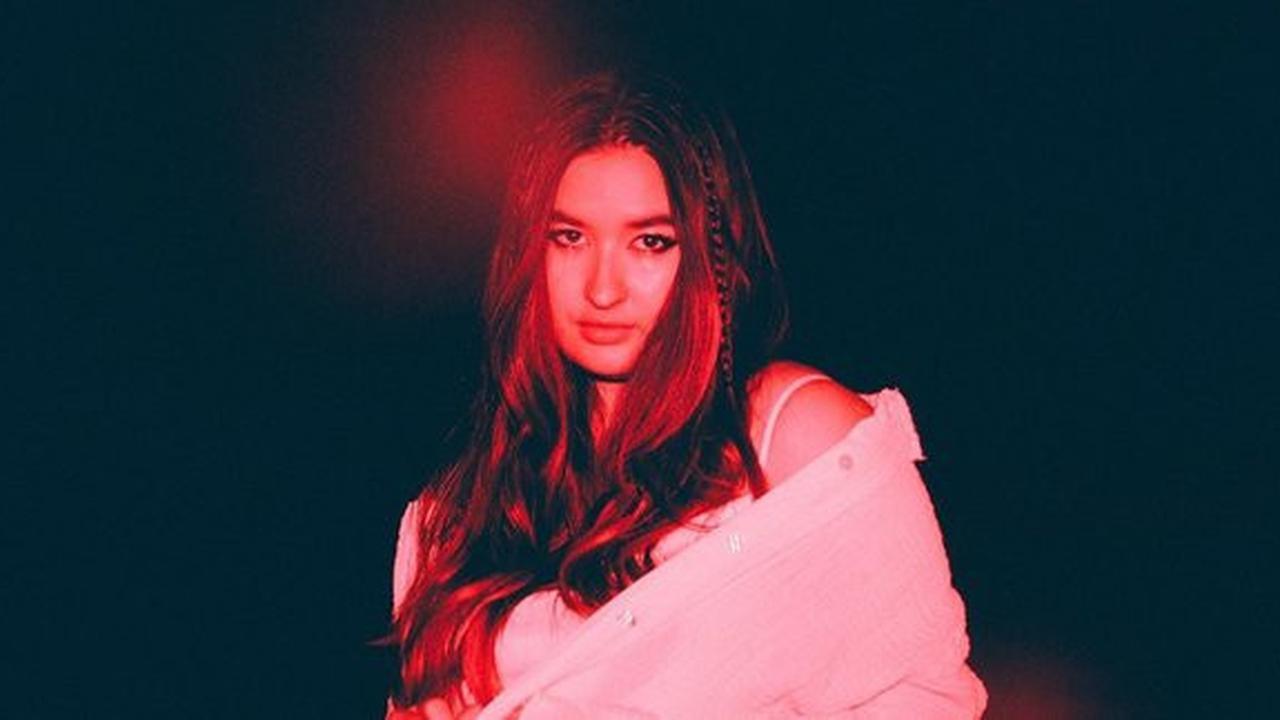 Titi DJ Khawatir Stephanie Poetri Terjebak Lockdown di Los Angeles, Lokasi Kebakaran Terlihat Jelas dari Apartemen Anaknya