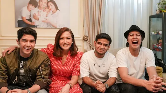 [Fimela] Maia Estianty, Nagita Slavina dan Fadil Jaidi