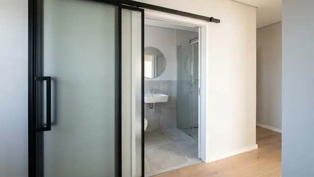 Model Pintu Kamar Mandi
