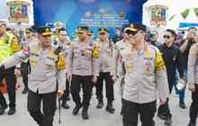 Wakapolri Tinjau Pos Terpadu KM 57 Tol Jakarta-Cikampek, Pastikan Layanan Mudik Optimal