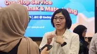 Dr. Devina Nur Annisa ungkap bahaya jajanan viral 2025 bagi mata anak. Orang tua wajib tahu cara deteksi dini dan langkah pencegahannya! (Foto: Aditya Eka Prawira/Liputan6.com)
