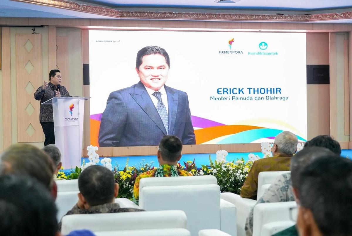 Menpora Erick Thohir menandatangani MoU dengan Mendiktisaintek Brian Yuliarto terkait sinergi pengembangan sumber daya manusia dan pembinaan olahraga di perguruan tinggi