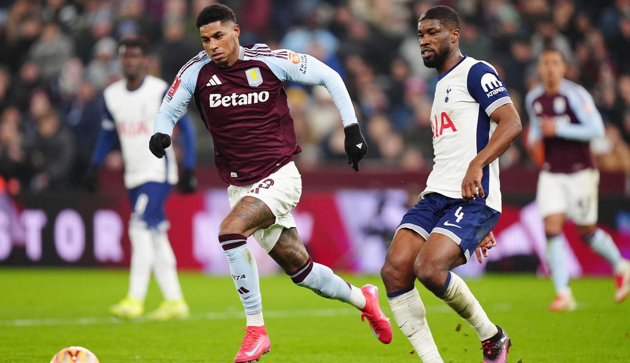 Mengenakan nomor punggung 9, ia dengan cepat menyesuaikan diri dengan gaya bermain tim asuhan Unai Emery. Selama 24 menit di lapangan, Rashford mencatat statistik 22 kali sentuhan bola, akurasi umpan mencapai 93 persen. (Mike Egerton/PA via AP)