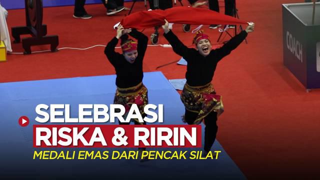 Berita video momen selebrasi duo atlet putri pencak silat Indonesia setelah meraih medali emas SEA Games 2021. Hasil liputan langsung jurnalis Bola.com, Ikhwan Yanuar, Rabu (11/5/2022).