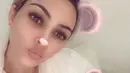 Sebelumnya, Kim Kardashian merilis debut selfienya bersama dengan Chicago West di akun Instagramnya. (instagram/kimkardashian)