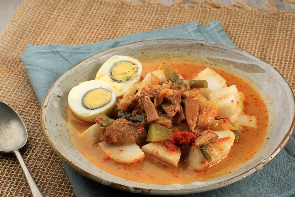 lontong sayur padang