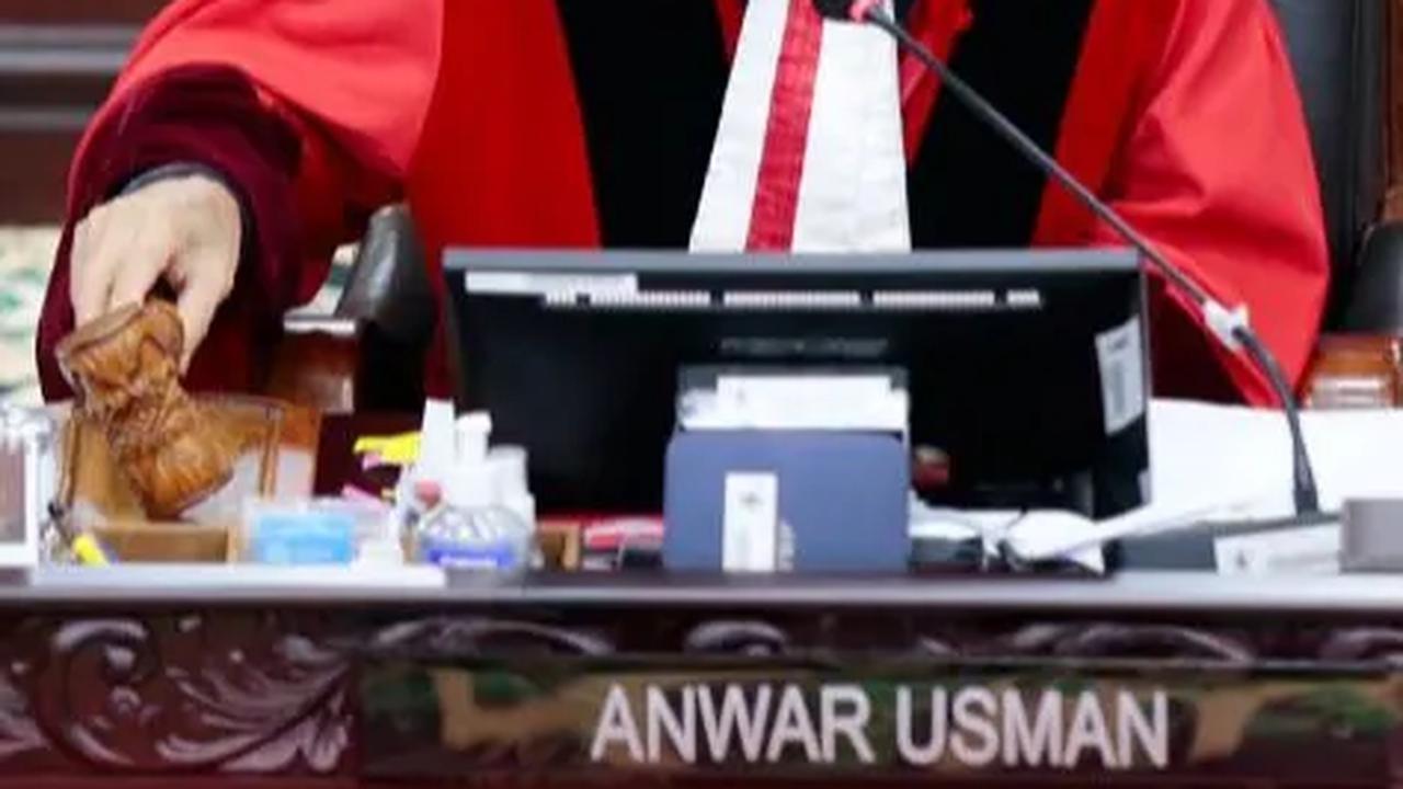 Anwar Usman Buka Suara Soal Putusan MKMK: Pemberhentian Sebagai Ketua MK Tidak Sedikit Pun Membebani Saya