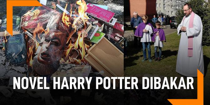 VIDEO: Novel Harry Potter Dibakar di Polandia, Dianggap Penistaan