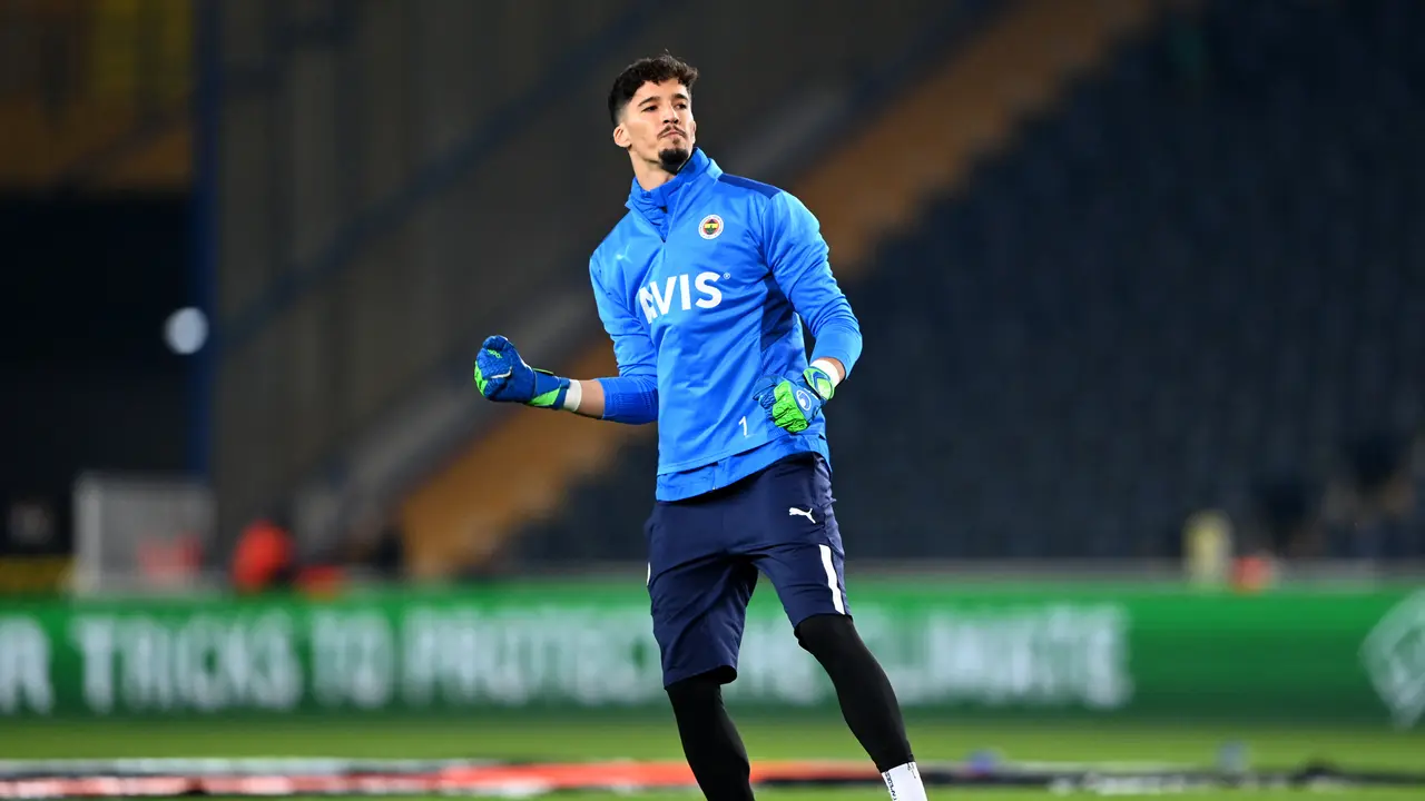 Altay Bayindir - Fenerbahce