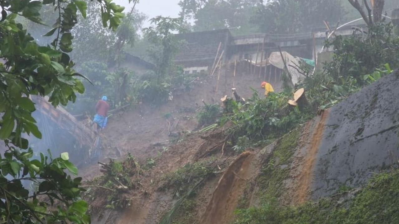 Tanah Longsor Kudus Terjang Desa Rahtawu, Tiga Rumah Warga Terdampak Akibat Hujan Deras