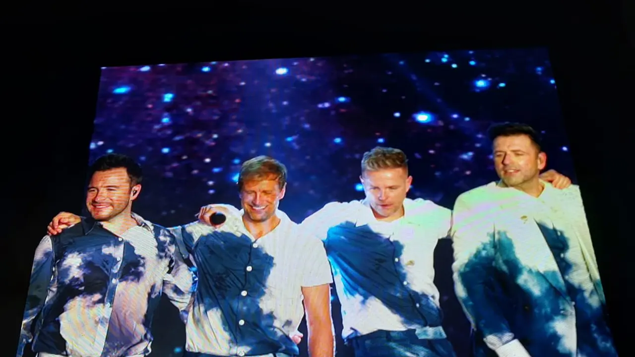 Westlife gelar konser di Surabaya