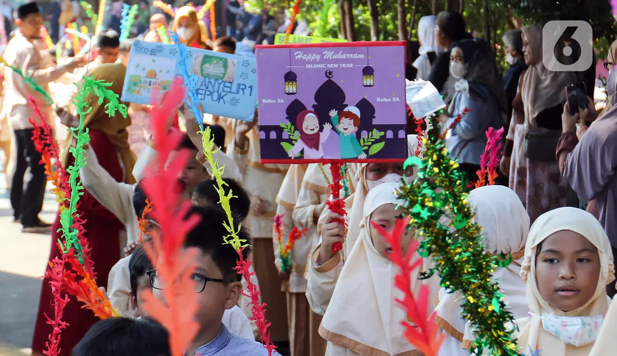 Merujuk Perubahan SKB Menteri Agama, Menteri Ketenagakerjaan, dan Menteri Pendayagunaan Aparatur Sipil dan Reformasi Birokrasi Nomor 166 Tahun 2022, Nomor 3 Tahun 2022, dan Nomor 3 Tahun 2022 tentang Hari Libur Nasional dan Cuti Bersama Tahun 2023. (Liputan6.com/Herman Zakharia)