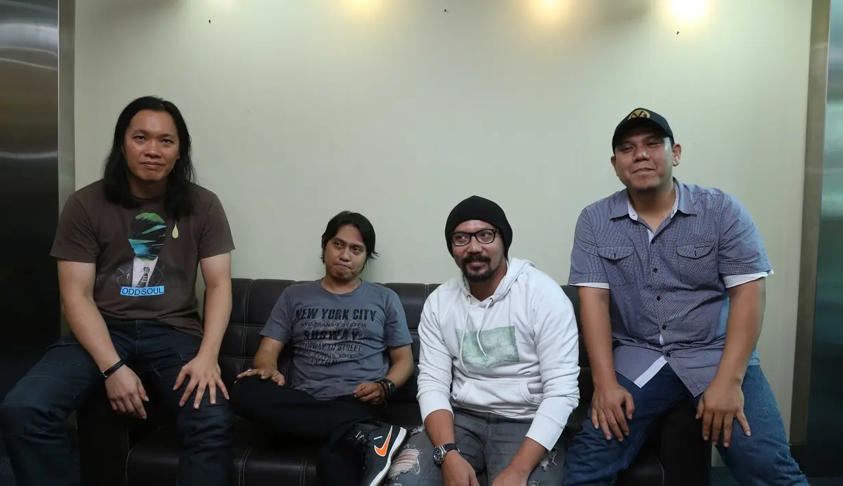 Saat itu vakumnya PADI bermusik sudah menginjak tahun kelima Piyu mengaku Padi  kerjasama sudah lama, sudah cukup untuk Padi mendewasakan diri. (Nurwahyunan/Bintang.com)