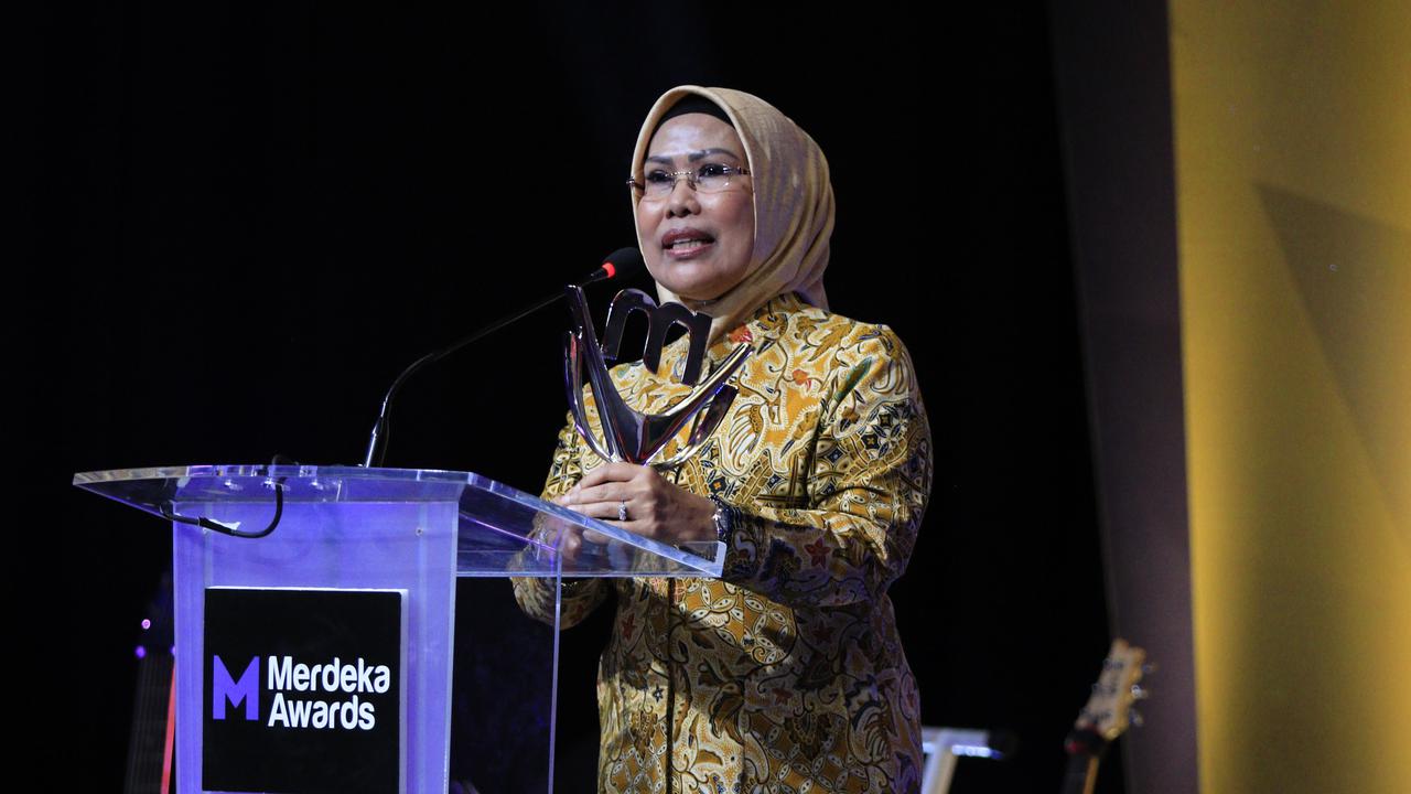Sukses Wujudkan Kemandirian Pangan, Bupati Serang Ratu Tatu Chasanah Raih Merdeka Awards 2024