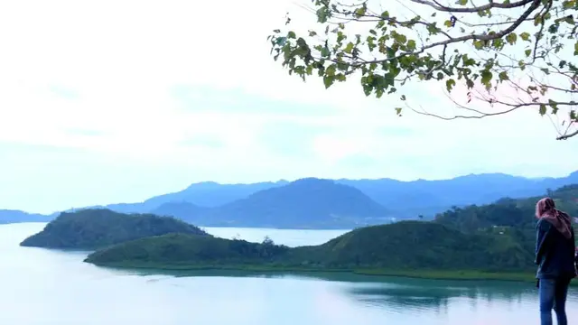 Pesona Kawasan Mandeh via Sungai Pinang Pesisir Selatan. (Foto: Liputan6.com/ Novia Harlina)