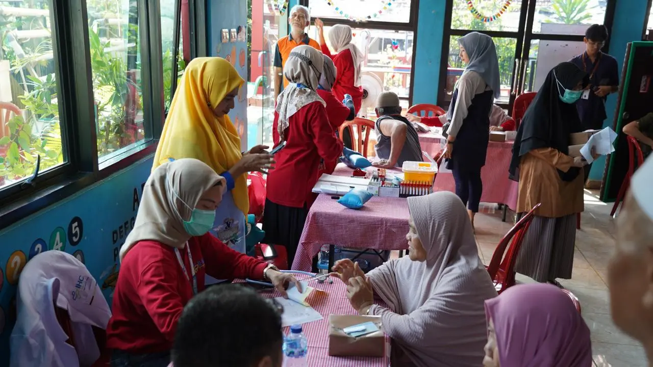 Sebanyak 300 warga lanjut usia di Kelurahan Warakas, Jakarta Utara mengikuti pelayanan pemeriksaan kesehatan gratis, Kamis (29/5) (Istimewa)