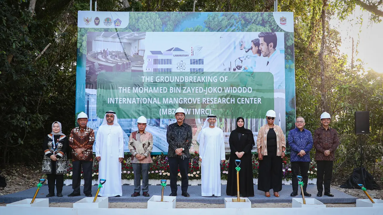 UEA Umumkan Peletakan Batu Pertama Pembangunan Pusat Penelitian Mangrove Mohamed bin Zayed-Joko Widodo di Indonesia