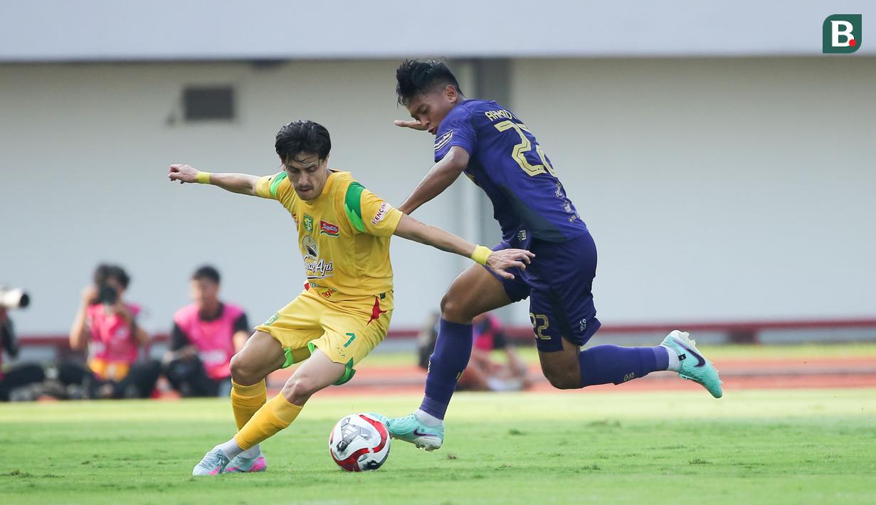 Kekalahan ini membuat Persita Tangerang berada di posisi juru kunci dengan poin nol. (Bola.com/Abdul Aziz)