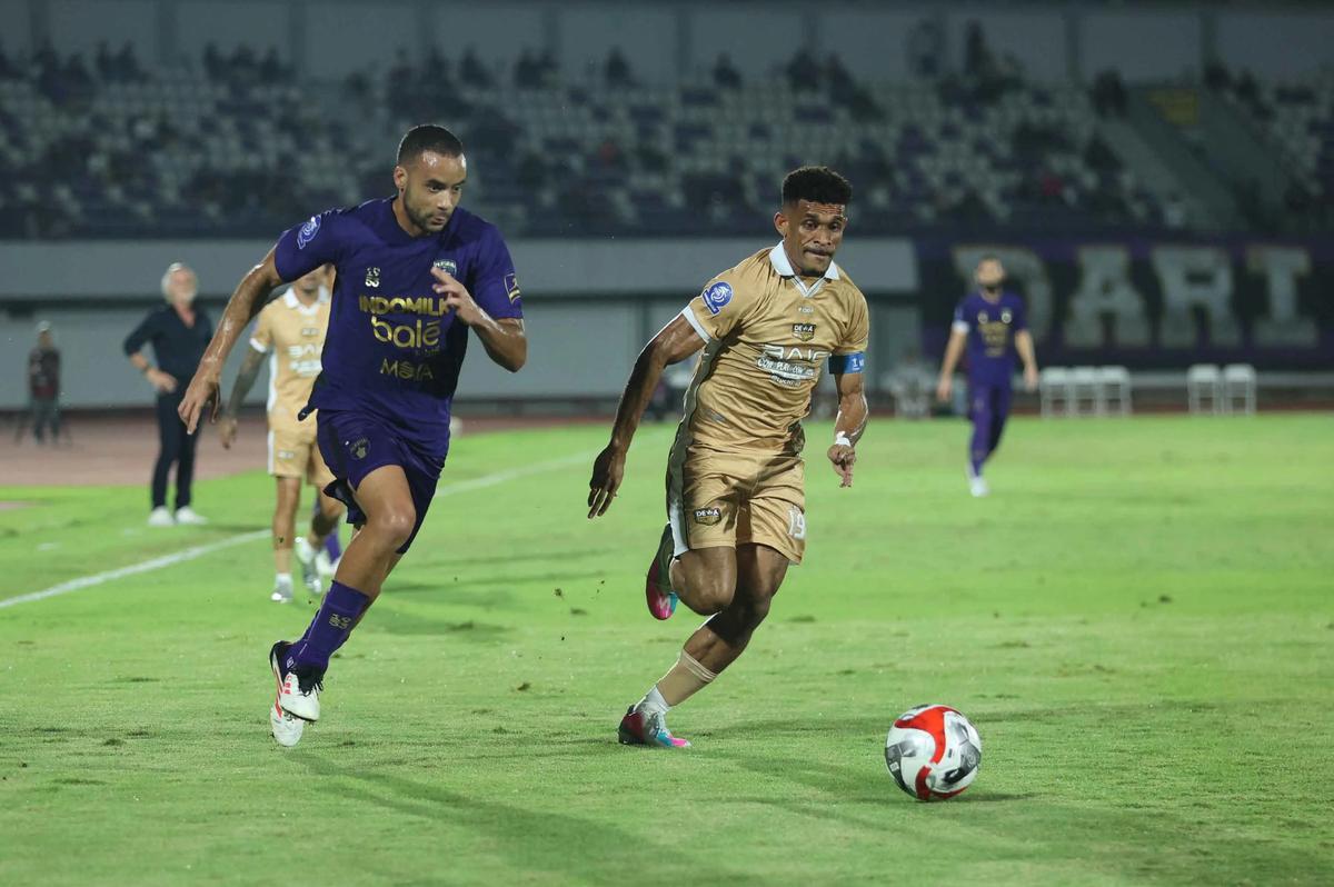 FOTO: Dewa United Taklukkan Persita dalam Derby Banten