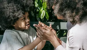 7 Kebiasaan Anak dengan Kecerdasan Emosi Tinggi, Bukan Sekadar Pintar Akademik