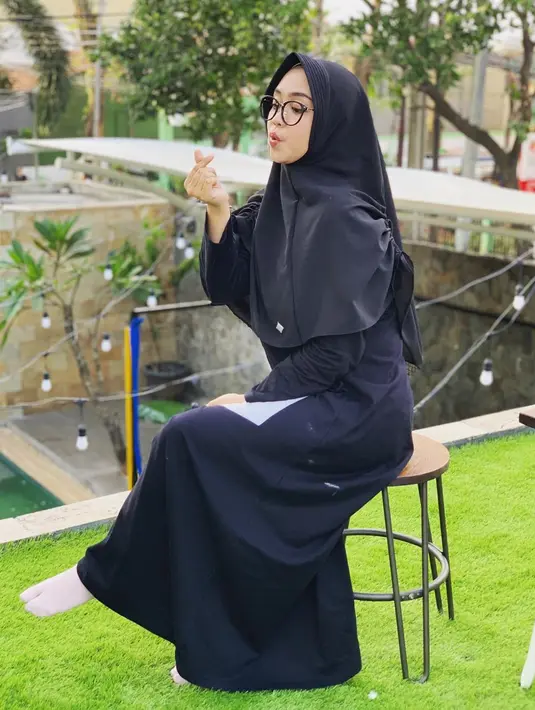 (Instagram/riaricis1795)