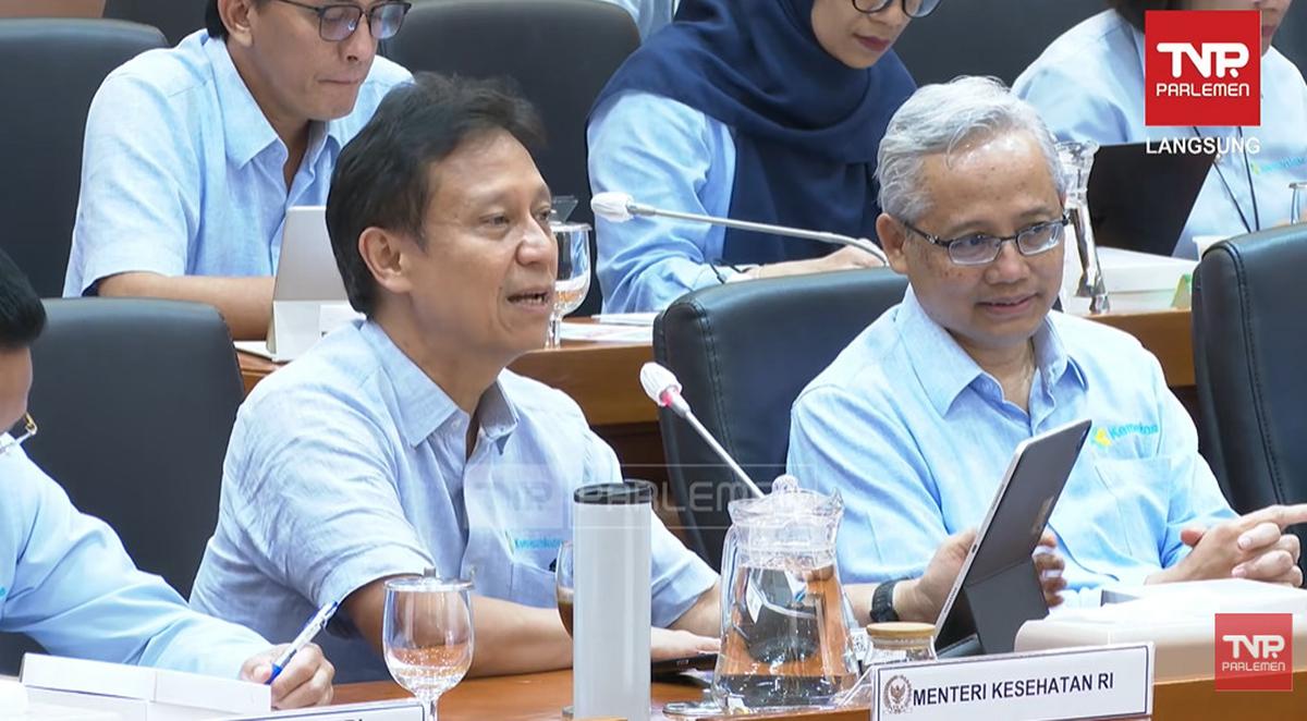 Tengah dikembangkan obat tuberkulosis baru dengan jangka waktu pengobatan satu bulan diikuti penyuntikan seperti disampaikan Menkes Budi dalam rapat bersama DPR pada Senin, 20 April 2026. (Dok: Tangkapan Layar TVR Parlemen)