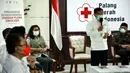 Ketua Umum PMI Jusuf Kalla (kedua kanan) menyampaikan sambutan saat Pencanangan Gerakan Nasional Pendonor Plasma Konvalesen di Markas PMI, Jakarta, Senin (18/1/2021).  Plasma konvalesen merupakan salah satu terapi penyembuhan COVID-19. (StaffJK/Ade Danhur)