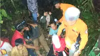 Sebanyak 22 orang pelajar dan 1 pembina pramuka  SMPN 2 Kolaka, dikabarkan hilang di Hutan Kea-kea, Kelurahan Mangolo Kecamatan Latambaga, Kolaka pada Minggu (10/2/2019). (Liputan6.com/Ahmad Akbar Fua)