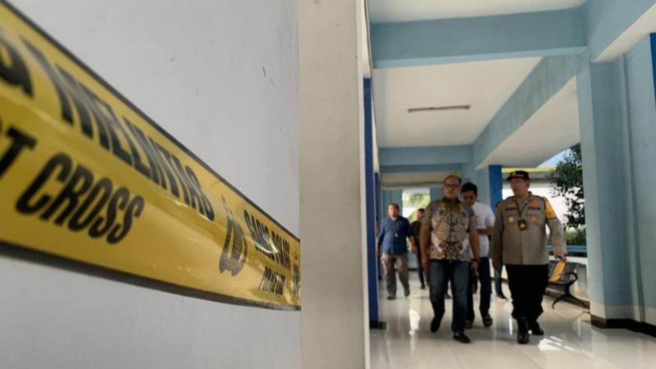 Korban P sempat dibawa ke Klinik kampus, namun dinyatakan sudah tidak bernyawa.