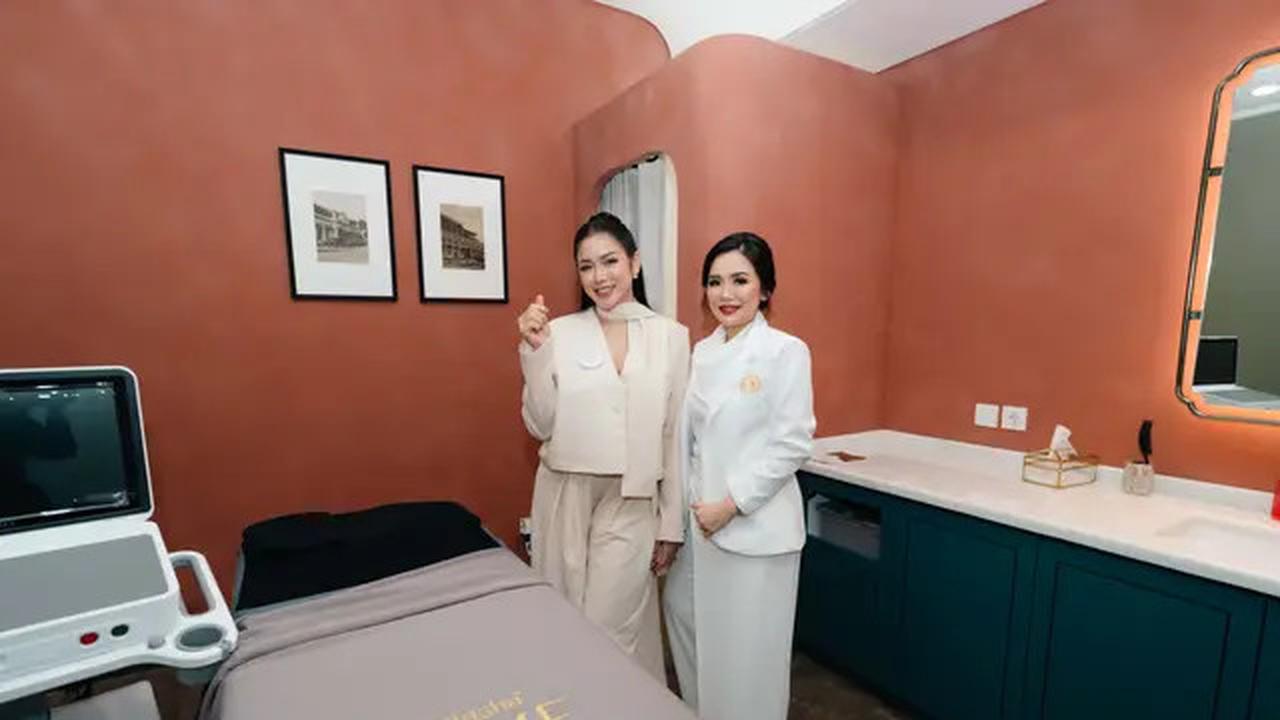 Wajah Tetap Glowing Meski Memiliki Tiga Anak, Jessica Iskandar Pilih Perawatan di Klinik Kecantikan