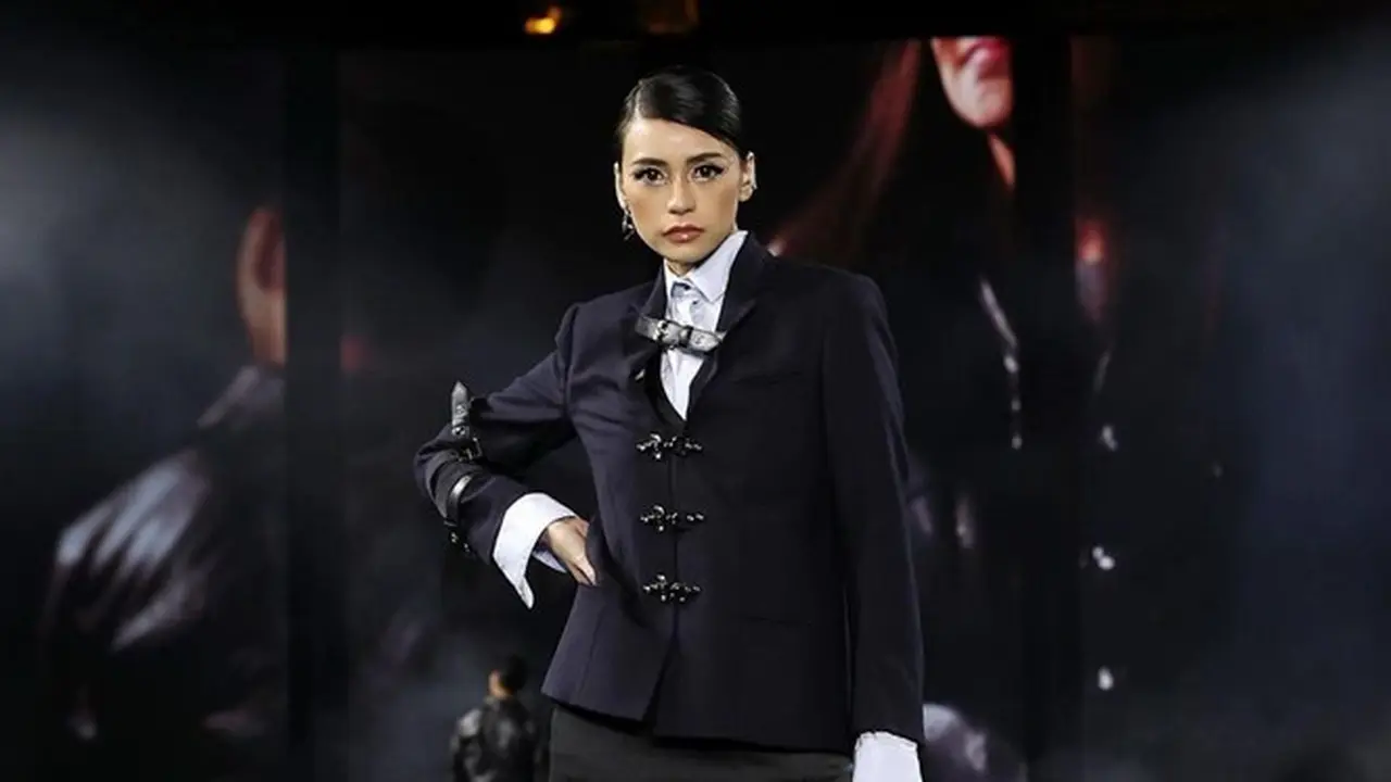 8 Potret Tamara Dai, Wakil Indonesia di Paris Fashion Week 2023 Bersama Ariel Tatum