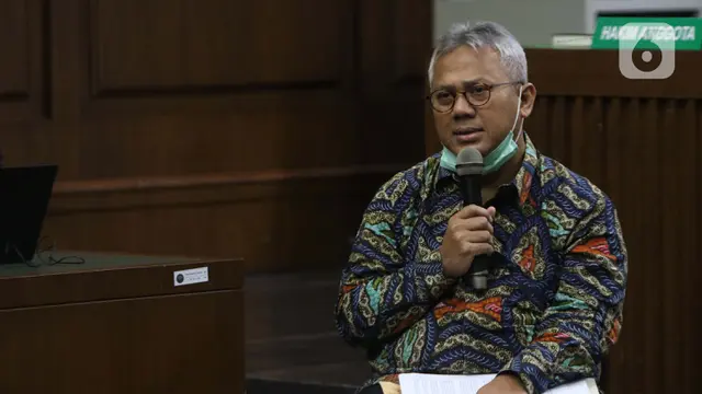 FOTO: Ketua KPU Bersaksi di Sidang Suap PAW Anggota DPR