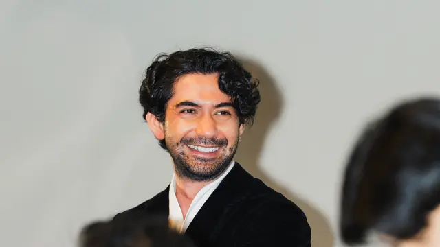 Film Pangku Reza Rahadian